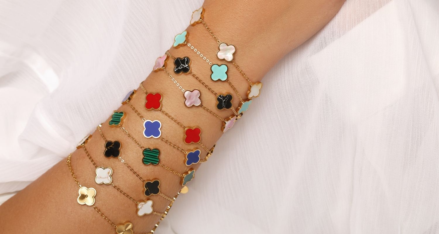 Kleeblatt Armbänder verschiedenfarbig