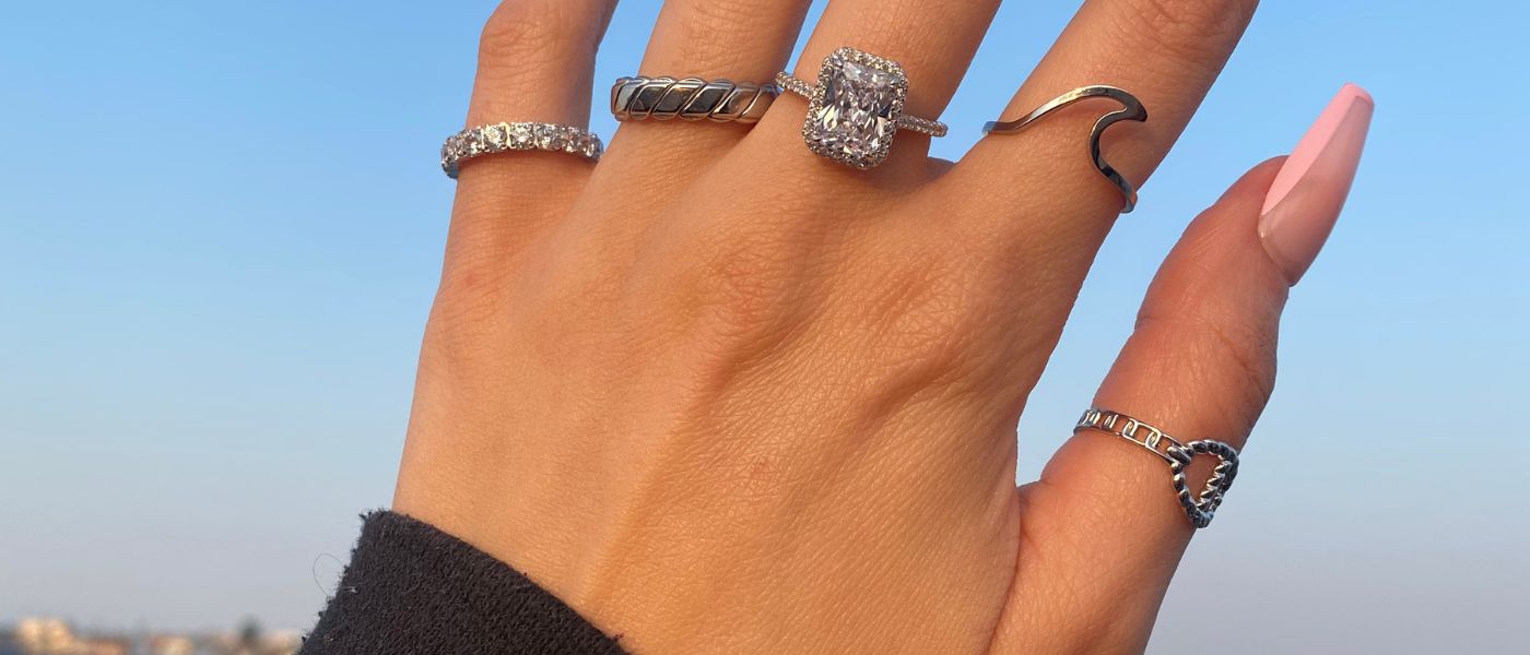 Warum wird Silber am Körper schwarz? Silberschmuck reinigen