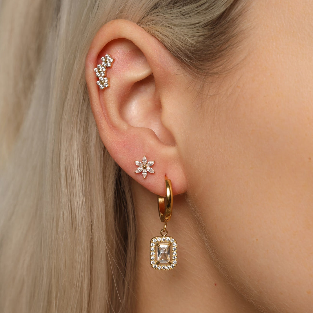 Ohrpiercing Blume Lobe Helix Tragus forward helix 