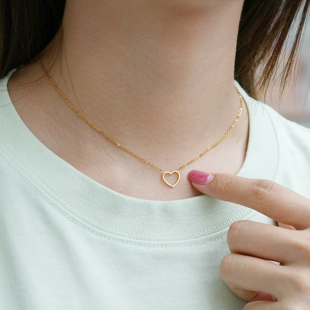Herz Kette fein filigran vergoldet Edelstahl