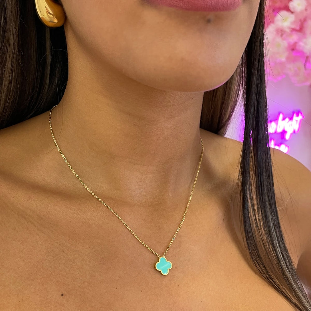 Clover Kette Kleeblatt hellblau wasserfest 18K vergoldet