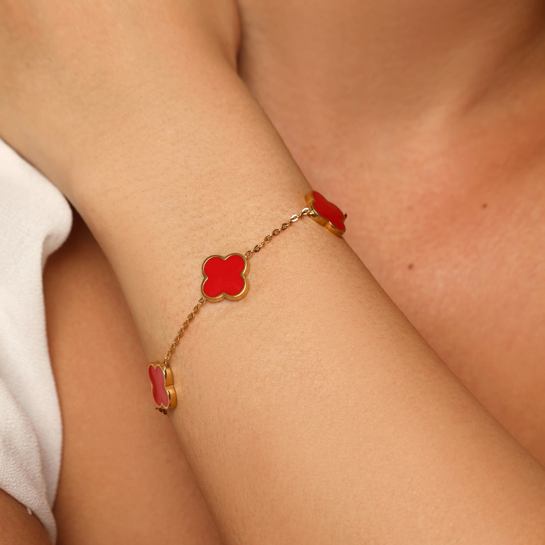 wasserfestes vergoldetes Clover Armband mit roten Kleeblättern 